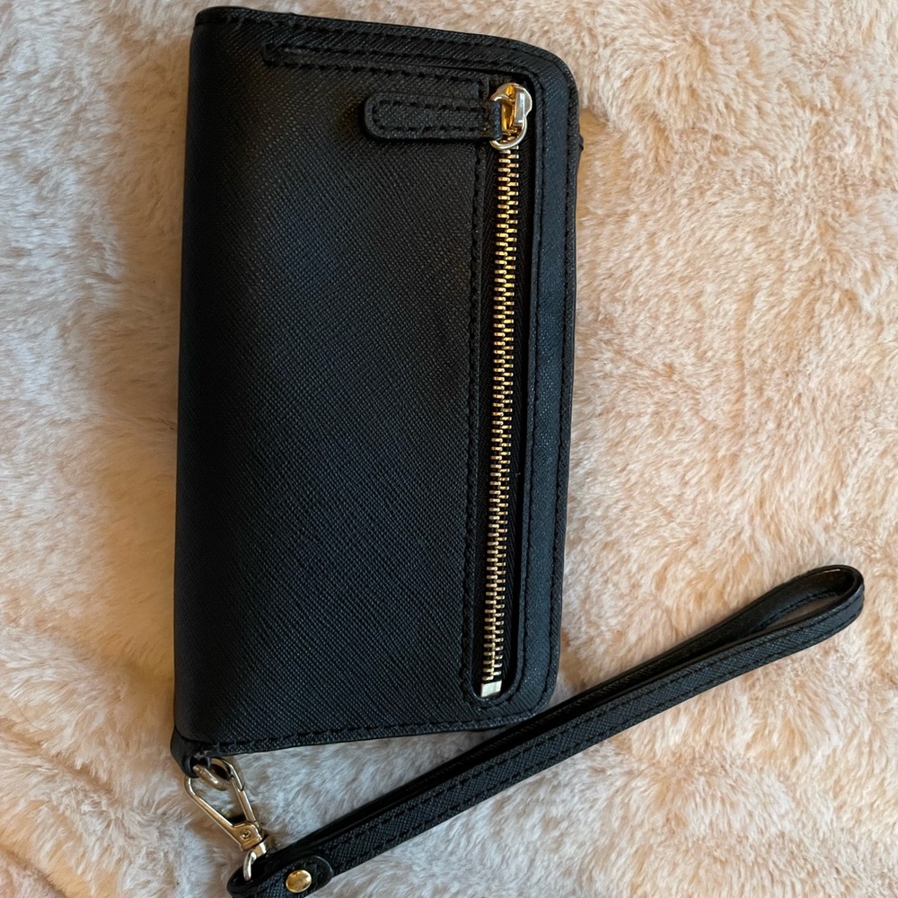 Michael Kors Wristlet - Picture 2 of 4